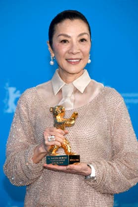 Michelle Yeoh beim Photocall zur Verleihung des Goldenen Ehrenbären für das Lebenswerk auf der Berlinale 2026 76. Internationale Filmfestspiele Berlin im Hotel Grand Hyatt. Berlin, 13.02.2025