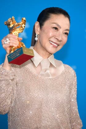 Michelle Yeoh beim Photocall zur Verleihung des Goldenen Ehrenbären für das Lebenswerk auf der Berlinale 2026 76. Internationale Filmfestspiele Berlin im Hotel Grand Hyatt. Berlin, 13.02.2025