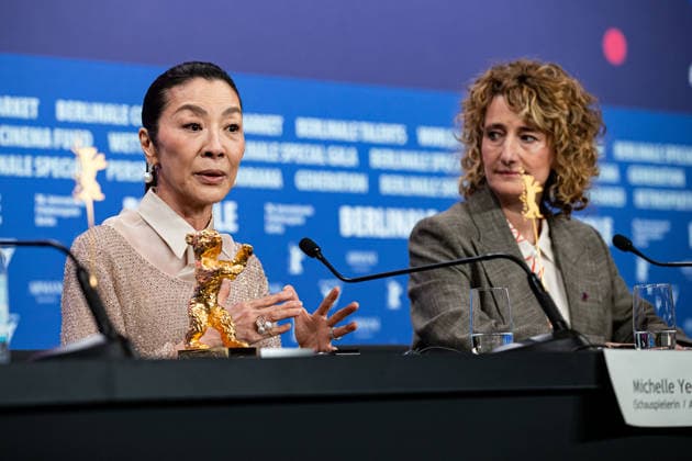 Berlin Berlinale, 76. internationale Filmfestspiele Berlin 2026 Michelle Yeoh, Tricia Tuttle (Festival Intendantin) bei der Pressekonferenz Michelle Yeoh mit Goldenem Ehrenbaer Berlinale, 76. internationale Filmfestspiele Berlin 2026, 13.02.2026 -Pressefoto Roger Buerke Copyright: xEibner-Pressefoto RogerxBuerkex EP_RBE