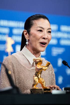 Berlin Berlinale, 76. internationale Filmfestspiele Berlin 2026 Michelle Yeoh bei der Pressekonferenz Michelle Yeoh mit Goldenem Ehrenbaer Berlinale, 76. internationale Filmfestspiele Berlin 2026, 13.02.2026 -Pressefoto Roger Buerke Copyright: xEibner-Pressefoto RogerxBuerkex EP_RBE