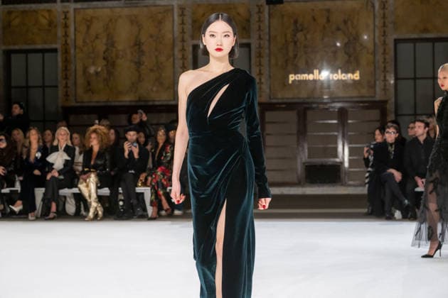 Pamella Roland fashion show during the New York Fashion Week in New York, USA - 12 Feb 2026 A model walks the runway for the Pamella Roland fashion show during the New York Fashion Week at the New York Public Library. New York United States Copyright: xRonxAdarx xSOPAxImagesx _radar_roland_20260212_00313