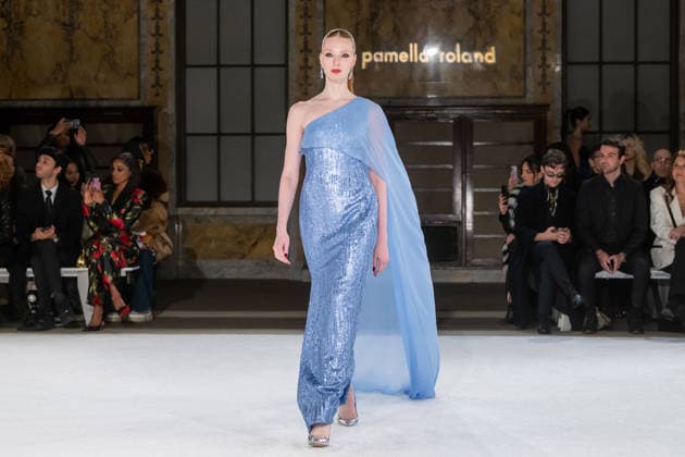 Pamella Roland fashion show during the New York Fashion Week in New York, USA - 12 Feb 2026 A model walks the runway for the Pamella Roland fashion show during the New York Fashion Week at the New York Public Library. New York United States Copyright: xRonxAdarx xSOPAxImagesx _radar_roland_20260212_00507