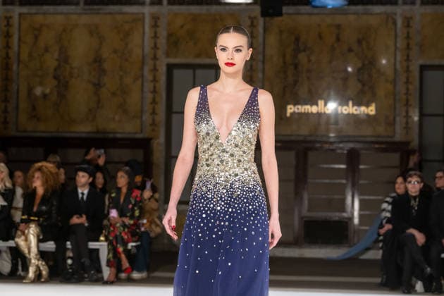 Pamella Roland fashion show during the New York Fashion Week in New York, USA - 12 Feb 2026 A model walks the runway for the Pamella Roland fashion show during the New York Fashion Week at the New York Public Library. New York United States Copyright: xRonxAdarx xSOPAxImagesx _radar_roland_20260212_00572