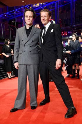 August Diehl und Alexander Scheer bei der Festivaleröffnung mit der Premiere des Kinofilms No Good Men auf der Berlinale 2026 76. Internationale Filmfestspiele Berlin im Berlinale Palast. Berlin, 12.02.2026