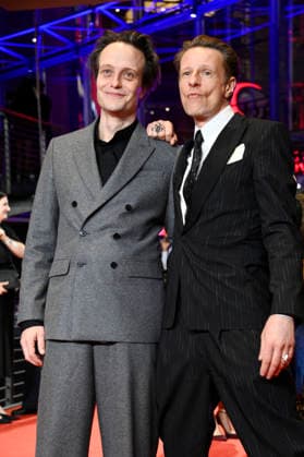 August Diehl und Alexander Scheer bei der Festivaleröffnung mit der Premiere des Kinofilms No Good Men auf der Berlinale 2026 76. Internationale Filmfestspiele Berlin im Berlinale Palast. Berlin, 12.02.2026