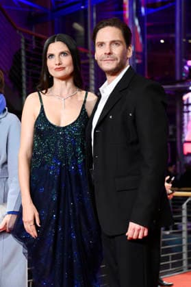 Daniel Brühl mit Ehefrau Felicitas Rombold bei der Festivaleröffnung mit der Premiere des Kinofilms No Good Men auf der Berlinale 2026 76. Internationale Filmfestspiele Berlin im Berlinale Palast. Berlin, 12.02.2026