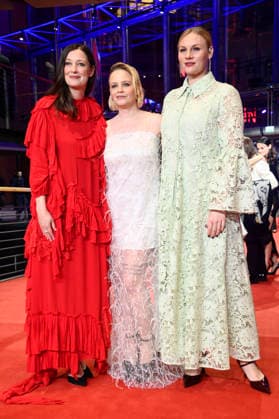 Alexandra Maria Lara, Jasna Fritzi Bauer und Rosalie Thomass bei der Festivaleröffnung mit der Premiere des Kinofilms No Good Men auf der Berlinale 2026 76. Internationale Filmfestspiele Berlin im Berlinale Palast. Berlin, 12.02.2026