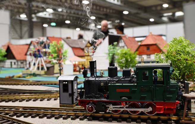 Modell Leben - Modellbaumesse 13.02.2026, Erfurt, Thueringer Modellbaumesse Modell Leben im Bild: Moba Ruben Roehrkaste - grosse Modellbahnen fahren mit Dampf