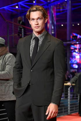 Damian Hardung bei der Festivaleröffnung mit der Premiere des Kinofilms No Good Men auf der Berlinale 2026 76. Internationale Filmfestspiele Berlin im Berlinale Palast. Berlin, 12.02.2026