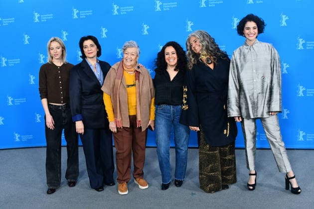 Berlinale International Film Festival Berlin Germany 76th Berlinale Berlin International Film Festival A Voix Basse photocall at the 76th Berlinale International Film Festival Marion Barbeau, Hiam Abbass, Selma Baccar, Director Leyla Bouzid, Fériel Chamari and Eya Bouteraa Thomas Bohlen Starface 2026 02 13 453022 2026 02 13 Berlin Germany  Copyright: xThomasxBohlenx STAR_453022_067