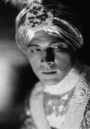 RECORD DATE NOT STATED Rudolph Valentino, c. 1924. **I.V. EDITORIAL USE ONLY  Copyright: x