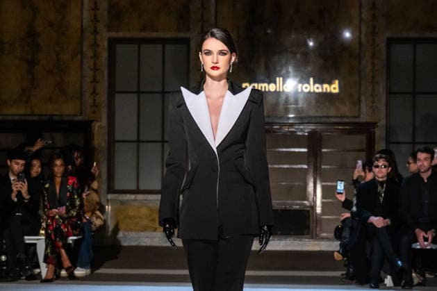 Pamella Roland - Runway - February 2026 New York Fashion Week, New York, USA - 12 Feb 2026 (NEW) Pamella Roland - Runway - February 2026 New York Fashion Week. February 12, 2026, New York, New York, USA: A model walks the runway for the Pamella Roland fashion show during the New York Fashion Week at the New York Public Library on February 12, 2026 in New York City. (Credit: M10s TheNews2) (Foto: M10s Thenews2 imago images) Pamella Roland - Runway - February 2026 New York Fashion Week, New York, USA - 12 Feb 2026  Copyright: xRonxAdarx