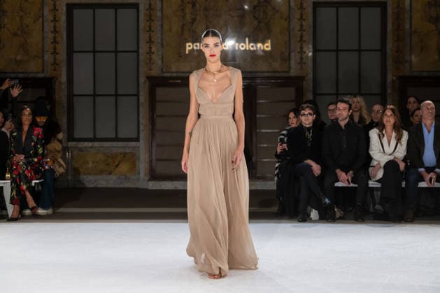 Pamella Roland - Runway - February 2026 New York Fashion Week, New York, USA - 12 Feb 2026 (NEW) Pamella Roland - Runway - February 2026 New York Fashion Week. February 12, 2026, New York, New York, USA: A model walks the runway for the Pamella Roland fashion show during the New York Fashion Week at the New York Public Library on February 12, 2026 in New York City. (Credit: M10s TheNews2) (Foto: M10s Thenews2 imago images) Pamella Roland - Runway - February 2026 New York Fashion Week, New York, USA - 12 Feb 2026  Copyright: xRonxAdarx