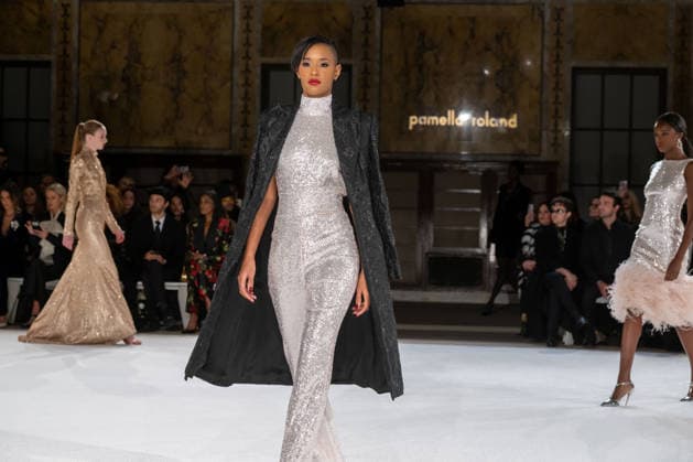 Pamella Roland - Runway - February 2026 New York Fashion Week, New York, USA - 12 Feb 2026 (NEW) Pamella Roland - Runway - February 2026 New York Fashion Week. February 12, 2026, New York, New York, USA: A model walks the runway for the Pamella Roland fashion show during the New York Fashion Week at the New York Public Library on February 12, 2026 in New York City. (Credit: M10s TheNews2) (Foto: M10s Thenews2 imago images) Pamella Roland - Runway - February 2026 New York Fashion Week, New York, USA - 12 Feb 2026  Copyright: xRonxAdarx