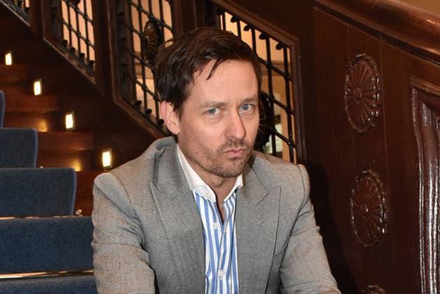 Tom Schilling beim Empfang vom FFF Film Fernseh Fonds Bayern im Rahmen der 76. Berlinale am 13.02.2026 in Berlin FFF Berlinale Empfang 2026 in Berlin