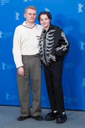George Jaques und Bella Ramsey beim Photocall zum Kinofilm Sunny Dancer auf der Berlinale 2026 76. Internationale Filmfestspiele Berlin im Hotel Grand Hyatt. Berlin, 13.02.2026