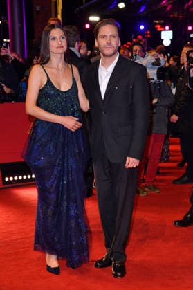 Daniel Bruehl mit Ehefrau Felicitas Rombold bei der No Good Men Premiere und Berlinale Eroeffnung bei den 76. Internationalen Filmfestspielen in Berlin am 12.02.26