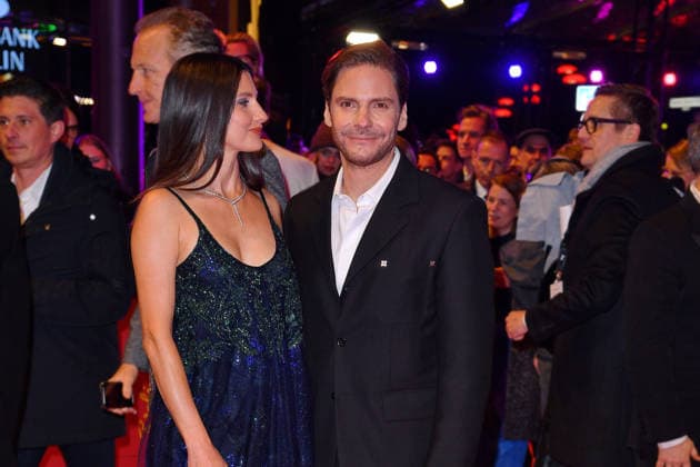 Daniel Bruehl mit Ehefrau Felicitas Rombold bei der No Good Men Premiere und Berlinale Eroeffnung bei den 76. Internationalen Filmfestspielen in Berlin am 12.02.26
