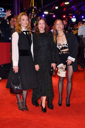 Karoline Herfurth, Hannah Herzsprung und Katharina Schuettler bei der No Good Men Premiere und Berlinale Eroeffnung bei den 76. Internationalen Filmfestspielen in Berlin am 12.02.26