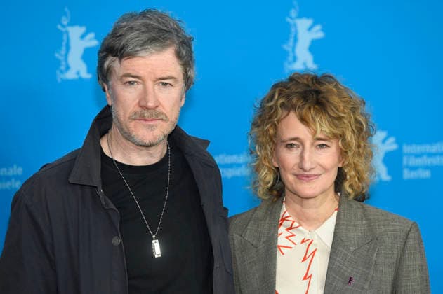 Barry Ward und Tricia Tuttle beim Photocall zum Kinofilm Everybody Digs Bill Evans auf der Berlinale 2026 76. Internationale Filmfestspiele Berlin im Hotel Grand Hyatt. Berlin, 13.02.2026