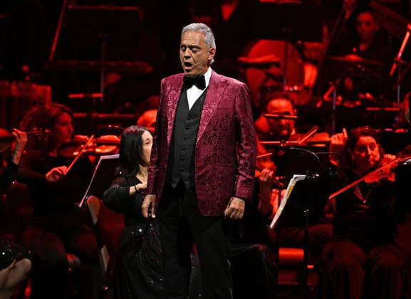 HOLLYWOOD FL - FEBRUARY 12: Andrea Bocelli performs during the Romanza 30th Anniversary World Tour at Hard Rock Live held at the Seminole Hard Rock Hotel & Casino on February 12, 2026 in Hollywood, Florida. Copyright: xmpi04x