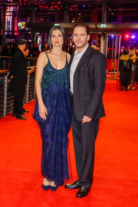 Felicitas Rombold und Daniel Bruehl bei der Eröffnung der 75. Internationalen Filmfestspiele Berlin im Berlinale Palast am Potsdamer Platz