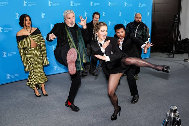 Berlin Berlinale, 76. internationale Filmfestspiele Berlin 2026 Photo Call Fun shoot, Kung Fu Shooting GOOD LUCK, HAVE FUN, DON™T DIE Gore Verbinski (Regisseur Director) Sam Rockwell (Schauspieler Actor) Zazie Beetz (Schaupielerin Actor) Haley Lu Richardson (Schaupielerin Actor) Michael Pena (Schauspieler Actor) Asim Chaudhry (Schauspieler Actor) Berlinale, 76. internationale Filmfestspiele Berlin 2026, 13.02.2026 -Pressefoto Roger Buerke Copyright: xEibner-Pressefoto RogerxBuerkex EP_RBE