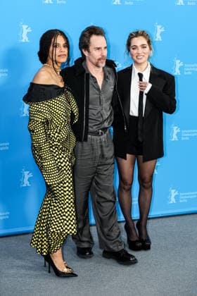 Berlin Berlinale, 76. internationale Filmfestspiele Berlin 2026 Photo Call Fun shoot GOOD LUCK, HAVE FUN, DON™T DIE Sam Rockwell (Schauspieler Actor) Zazie Beetz (Schaupielerin Actor) Haley Lu Richardson (Schaupielerin Actor) Berlinale, 76. internationale Filmfestspiele Berlin 2026, 13.02.2026 -Pressefoto Roger Buerke Copyright: xEibner-Pressefoto RogerxBuerkex EP_RBE