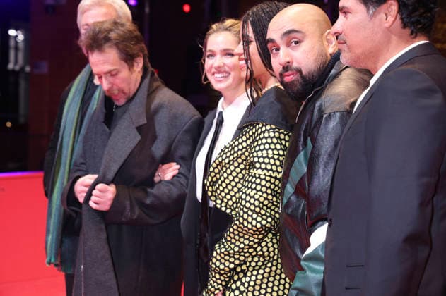 Gore Verbinski , Sam Rockwell, Haley Lu Richardson, Zazie Beetz, Asim Chaudhry und Michael Pena beim Photocall zum Kinofilm Good Luck, Have Fun, Don t Die auf der Berlinale 2026 76. Internationale Filmfestspiele Berlin auf dem Red Carpet vom Berlinale Palast. Berlin, 13.02.2026
