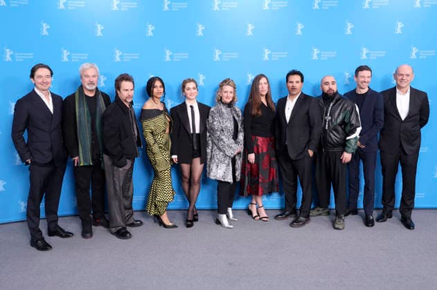 Martin Bachmann, Gore Verbinski, Sam Rockwell, Zazie Beetz, Haley Lu Richardson, Tricia Tuttle, Pamela L Kunath, Michael Pena, Asim Chaudhry, Oliver Berben und Robert Kulzer beim Photocall zum Kinofilm Good Luck, Have Fun, Don t Die auf der Berlinale 2026 76. Internationale Filmfestspiele Berlin im Hotel Grand Hyatt. Berlin, 13.02.2026