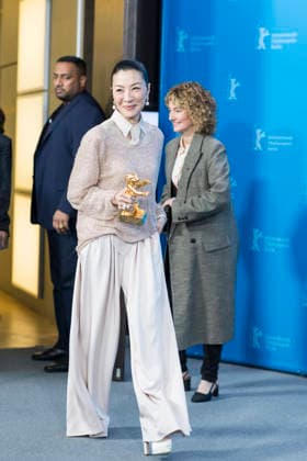 Berlinale, Michelle Yeoh mit Goldenem Bären, Berlin, 13.02.2026 Michelle Yeoh mit dem Goldenen Bären bei der Ankunft zum Photocall im Hyatt Hotel Berlin am 13.02.2026. Die 76. Internationalen Filmfestspiele Berlin finden vom 12. bis 22. Februar 2026 statt. Berlin Theater am Potsdamer Platz Copyright: xBenxKriemannx