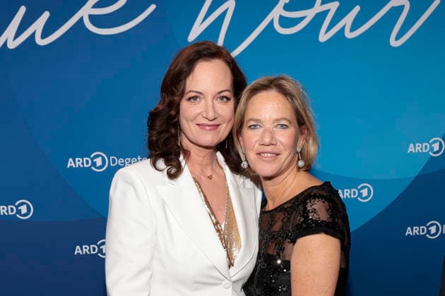 Natalia Woerner und Christine Strobl (ARD-Programmdirektorin) bei der ARD Blue Hour im Rahmen der 76. Berlinale am 13.02.2026 in Berlin ARD Blue Hour in Berlin