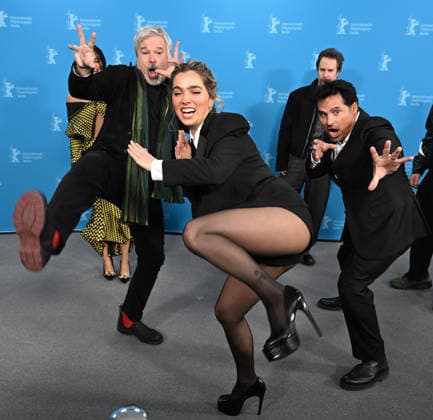 Photocall for the film Good Luck, Have Fun, Don t Die at the 76th Berlin International Film Festival (Berlinale 2026) at the Grand Hyatt Hotel Featuring: Gore Verbinski, Michael Pena, Sam Rockwell, Zazie Beetz and Haley Lu Richardson Where: Berlin, Germany When: 13 Feb 2026 Credit: Cover Images EDITORIAL USE ONLY. NOT FOR USE BY NEWSPAPERS BASED IN THE UK. Copyright: xx coverimg55466145