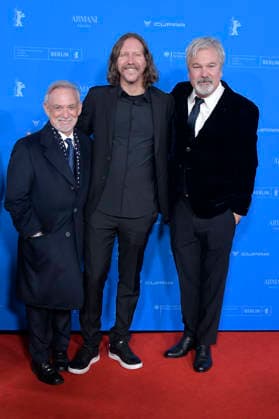 Erwin Stoff, Matthew Robinson und Gore Verbinski bei der Premiere des Kinofilms Good Luck, Have Fun, Don t Die auf der Berlinale 2026 76. Internationale Filmfestspiele Berlin im Zoo Palast. Berlin, 13.02.2026