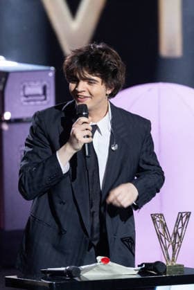41st Les Victoires De La Musique Award Ceremony Sam Sauvage receive Révélation masculine price during the 41st Les Victoires De La Musique Award Ceremony at La Seine Musicale on February 13, 2026 in Boulogne-Billancourt, France. Photo by Nasser Berzane ABACAPRESS.COM Boulogne-Billancourt  Copyright: xBerzanexNasser ABACAx