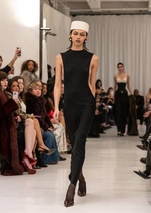 February 13, 2026, Bronx, New York, USA: Model walks runway for Christian Cowan fashion show during New York FW26 at 450 West 31st Street in New York, NY on February 13, 2026. Bronx USA - ZUMAr339 20260213_znp_r339_040 Copyright: xLevxRadinx