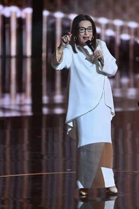 41st Les Victoires De La Musique Award Ceremony - Paris Nana Mouskouri speaks as she receives an Honorary Award during the 41st Les Victoires De La Musique Award Ceremony at La Seine Musicale on February 13, 2026 in Boulogne-Billancourt, France. Photo by Franck Castel ABACAPRESS.COM Paris France  Copyright: xCastelxFranck ABACAx