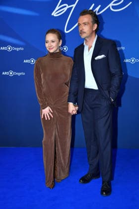 Anna Maria Muehe mit Ehemann Lucas Gregorowicz bei dem ARD BLUE HOUR Empfang bei den 76. Internationalen Filmfestspielen in Berlin am 13.02.26