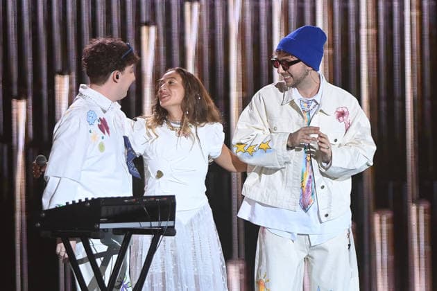 41st Les Victoires De La Musique Award Ceremony - Paris Luiza and Bleu soleil perform during the 41st Les Victoires De La Musique Award Ceremony at La Seine Musicale on February 13, 2026 in Boulogne-Billancourt, France. Photo by Franck Castel ABACAPRESS.COM Paris France  Copyright: xCastelxFranck ABACAx