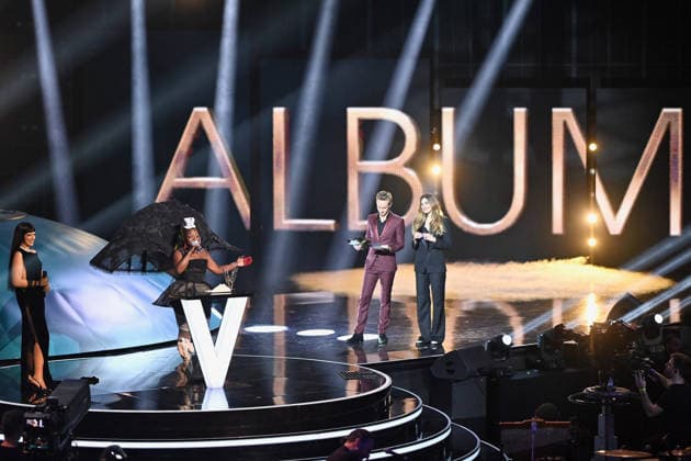 41st Les Victoires De La Musique Award Ceremony - Paris Theodora receives the Female Newcomer of the year Award during the 41st Les Victoires De La Musique Award Ceremony at La Seine Musicale on February 13, 2026 in Boulogne-Billancourt, France. Photo by Franck Castel ABACAPRESS.COM Paris France  Copyright: xCastelxFranck ABACAx