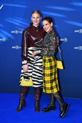 Rosalie Thomass und Bibiana Beglau bei dem ARD BLUE HOUR Empfang bei den 76. Internationalen Filmfestspielen in Berlin am 13.02.26