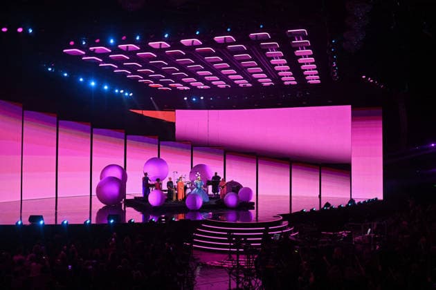 41st Les Victoires De La Musique Award Ceremony - Paris Philippe Katerine performs during the 41st Les Victoires De La Musique Award Ceremony at La Seine Musicale on February 13, 2026 in Boulogne-Billancourt, France. Photo by Franck Castel ABACAPRESS.COM Paris France  Copyright: xCastelxFranck ABACAx