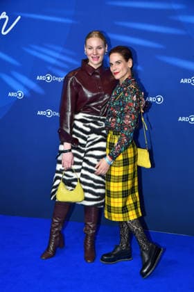 Rosalie Thomass und Bibiana Beglau bei dem ARD BLUE HOUR Empfang bei den 76. Internationalen Filmfestspielen in Berlin am 13.02.26