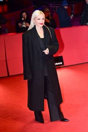 Theresa Pichler at the Everybody Digs Bill Evans premiere during the 76th Berlinale International Film Festival Berlin 2026 , February 13, 2026 Romain Doucelin Bestimage The Everybody Digs Bill Evans premiere during the 76th Berlinale International Film Festival Berlin at Berlinale Palast on February 13, 2026 in Berlin, Germany Berlin Allemagne  Copyright: xRomainxDoucelinx xBestimagexRomainxDoucelinx xBestimagex