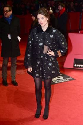 Katie McGrath poses at the Everybody Digs Bill Evans premiere during the 76th Berlinale International Film Festival Berlin at Gret Hyatt Hotel on February 13, 2026 in Berlin, Germany à la première du film Everybody Digs Bill Evans lors de la 76ème édition du festival international du film de Berlin La Berlinale 2026 , le 13 février 2026 Romain Doucelin Bestimage The Everybody Digs Bill Evans premiere during the 76th Berlinale International Film Festival Berlin at Berlinale Palast on February 13, 2026 in Berlin, Germany Berlin Allemagne  Copyright: xRomainxDoucelinx xBestimagexRomainxDoucelinx xBestimagex