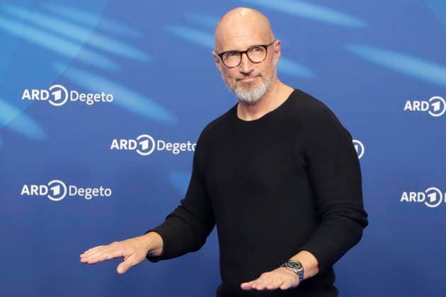 Benno Fuehrmann bei der ARD BLUE HOUR 2026, Party zur 76. Internationalen Filmfestspiele Berlin, Berlinale, im Telegraphenamt in Berlin, Roter Teppich,