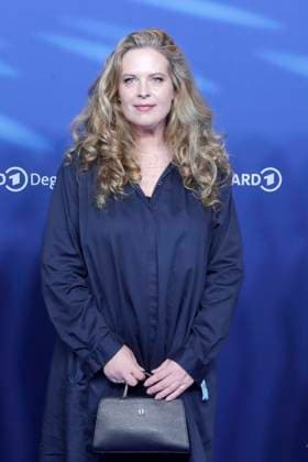 Diana Amft, bei der ARD BLUE HOUR 2026, Party zur 76. Internationalen Filmfestspiele Berlin, Berlinale, im Telegraphenamt in Berlin, Roter Teppich,