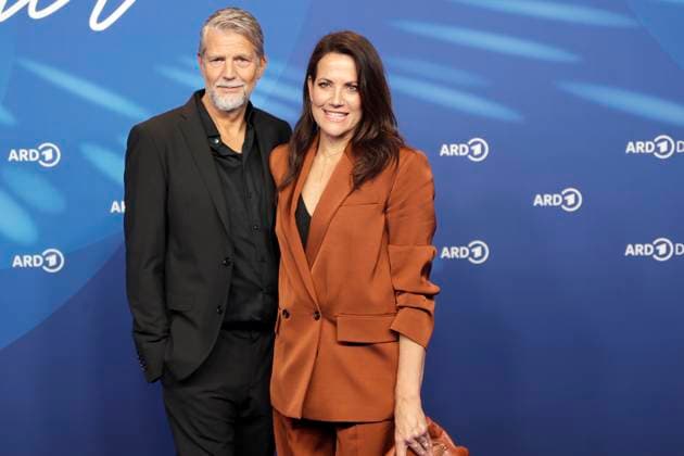 Bettina Zimmermann, Kai Wiesinger, bei der ARD BLUE HOUR 2026, Party zur 76. Internationalen Filmfestspiele Berlin, Berlinale, im Telegraphenamt in Berlin, Roter Teppich,