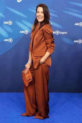Bettina Zimmermann bei der ARD BLUE HOUR 2026, Party zur 76. Internationalen Filmfestspiele Berlin, Berlinale, im Telegraphenamt in Berlin, Roter Teppich,