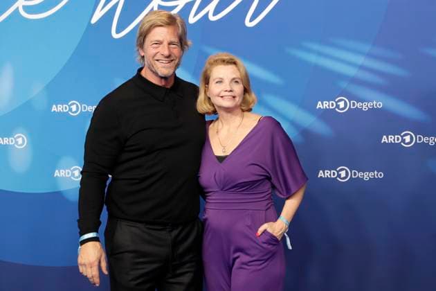 Henning Baum, Annette Frier, bei der ARD BLUE HOUR 2026, Party zur 76. Internationalen Filmfestspiele Berlin, Berlinale, im Telegraphenamt in Berlin, Roter Teppich,